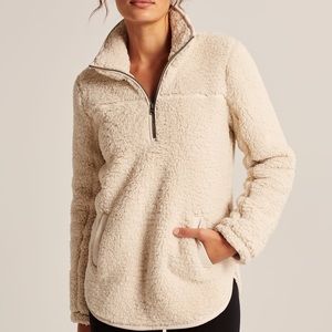 A&F Sherpa Half Zip Leather Trim Sweatshirt XS